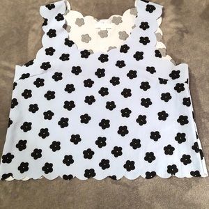 Scalloped Flower Top